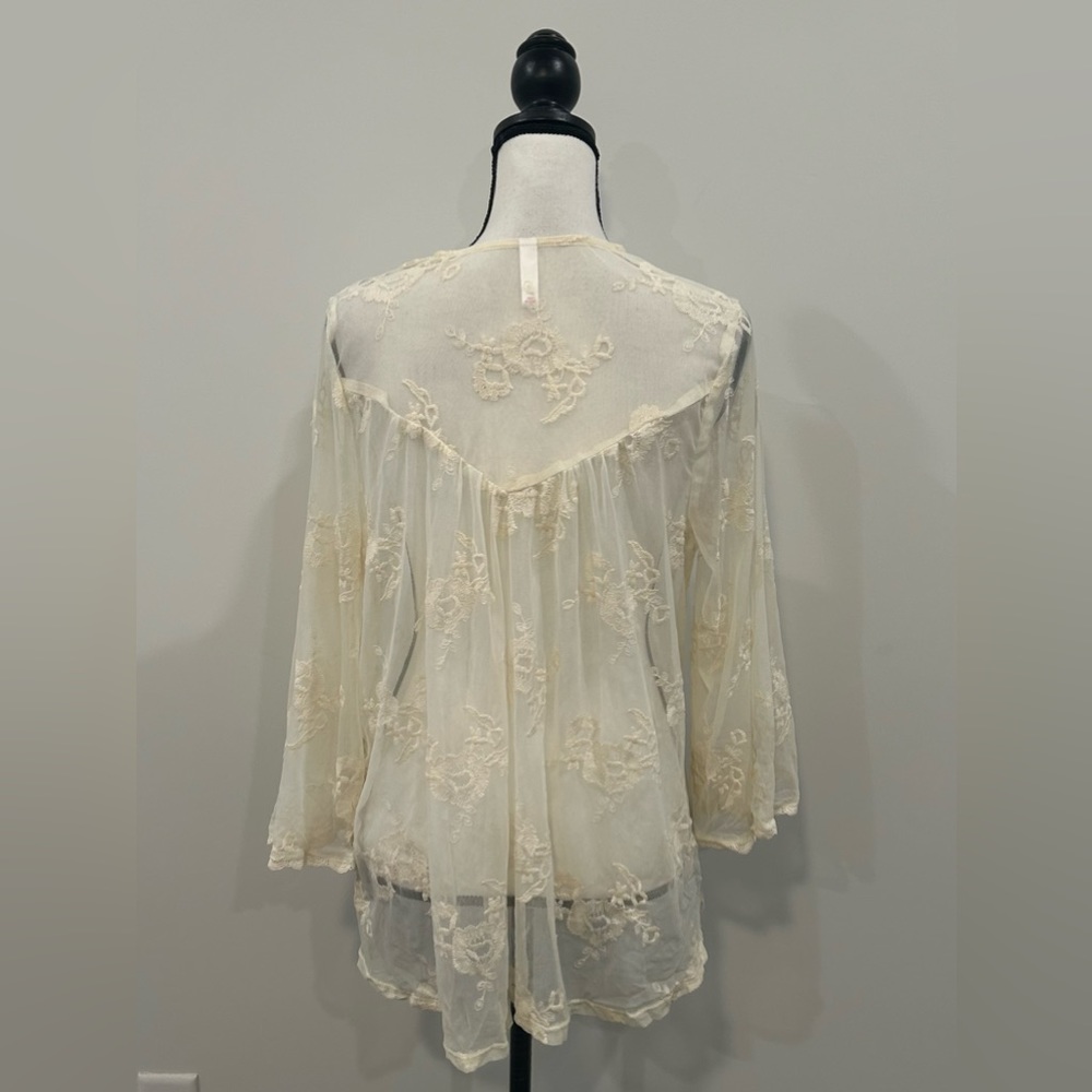 Xhilaration Embroidered Shell - Picture 4 of 4